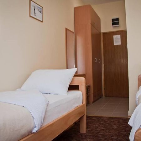 Garni Hotel Alma Пирот Экстерьер фото