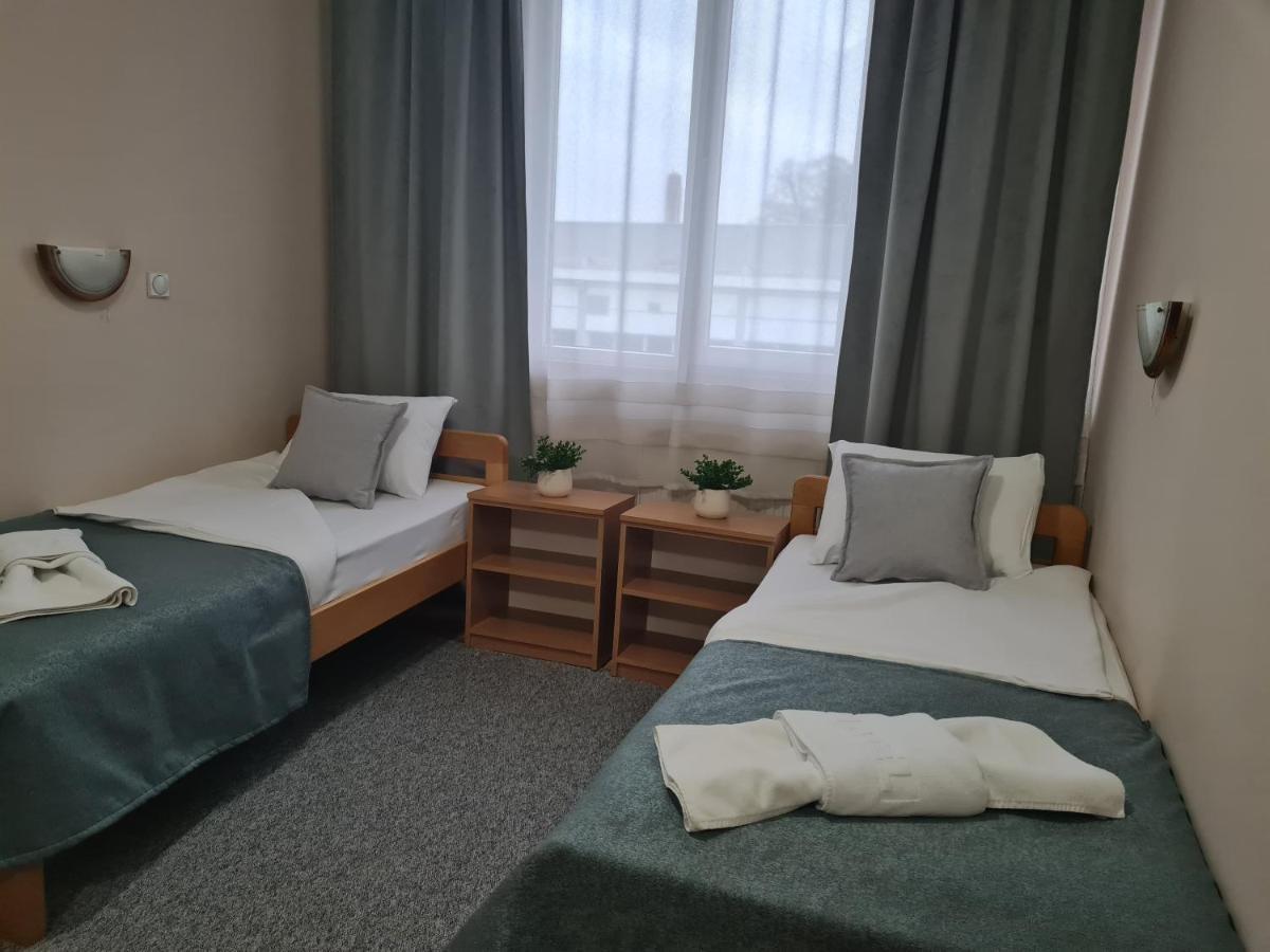 Garni Hotel Alma Пирот Экстерьер фото