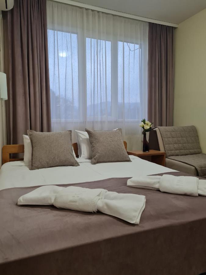 Garni Hotel Alma Пирот Экстерьер фото