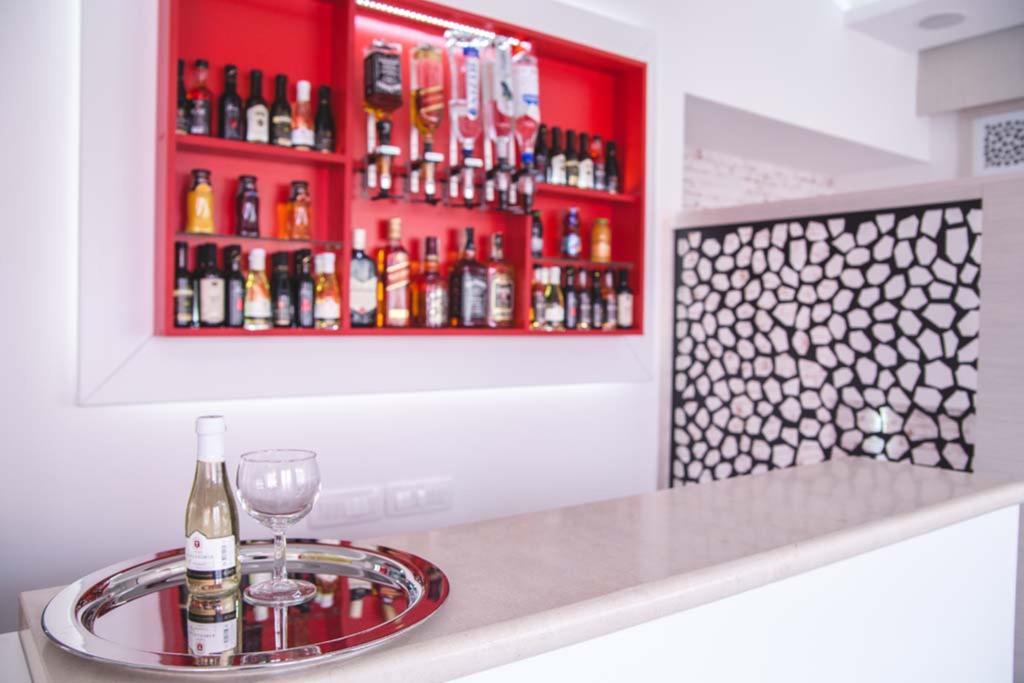 Garni Hotel Alma Пирот Экстерьер фото