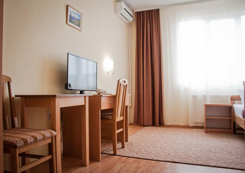 Garni Hotel Alma Пирот Экстерьер фото
