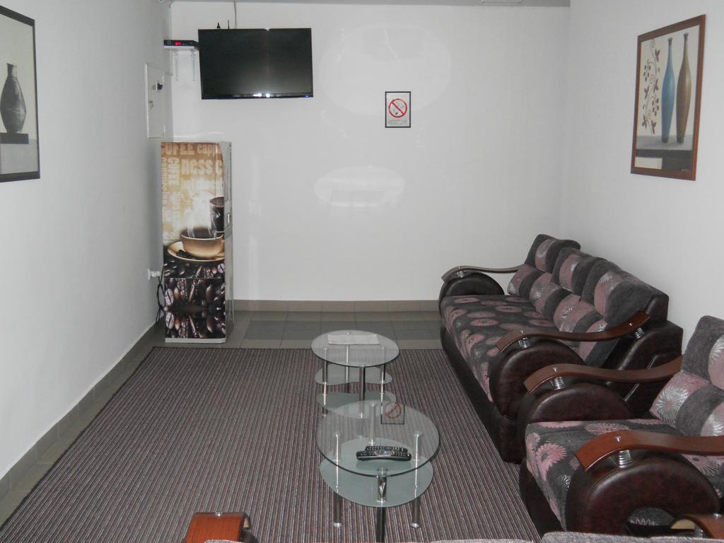 Garni Hotel Alma Пирот Экстерьер фото