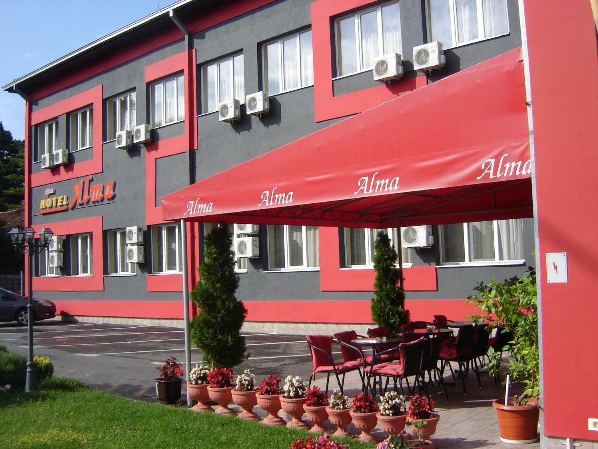 Garni Hotel Alma Пирот Экстерьер фото