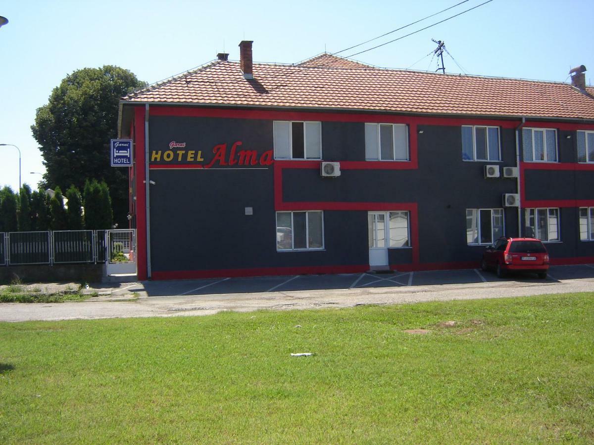 Garni Hotel Alma Пирот Экстерьер фото
