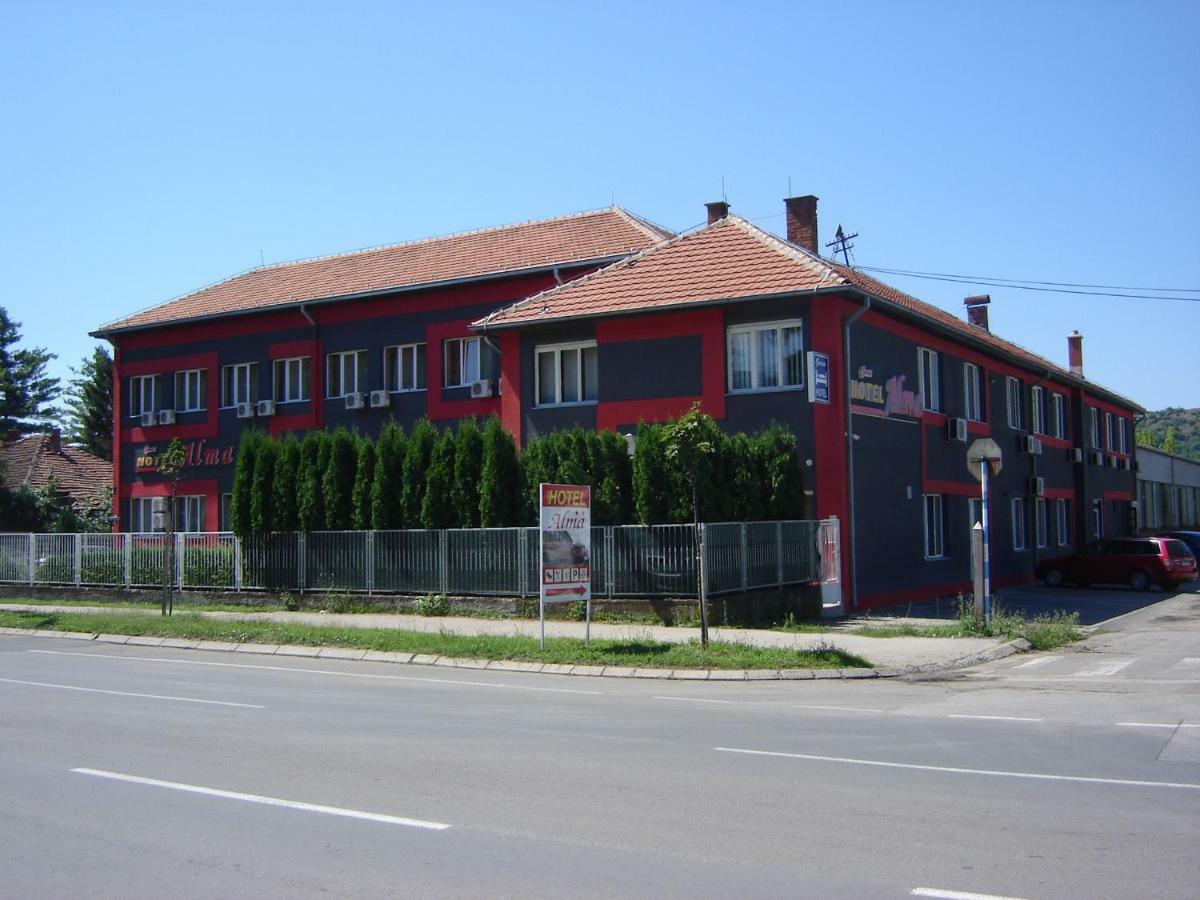 Garni Hotel Alma Пирот Экстерьер фото