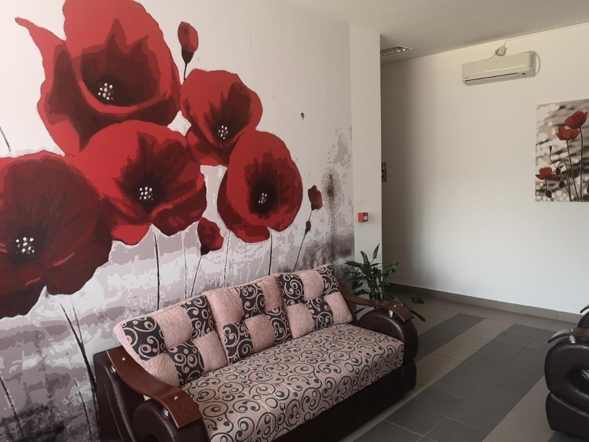 Garni Hotel Alma Пирот Экстерьер фото